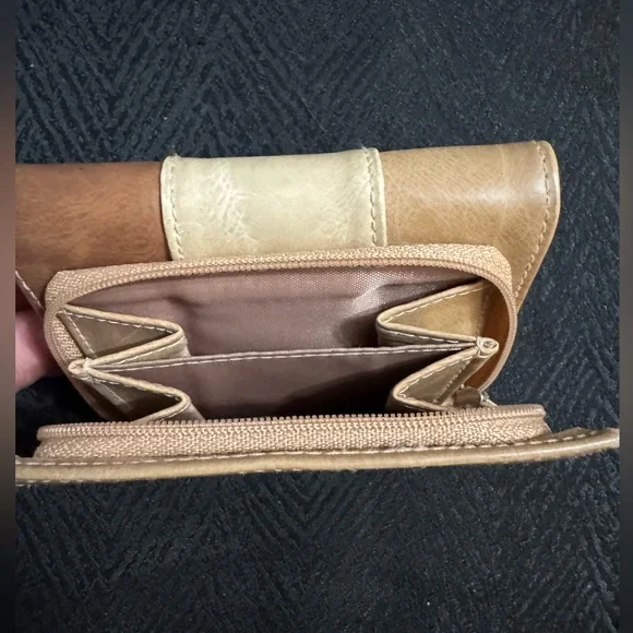 Tri-Color Leather Wallet - Picture 3 of 7